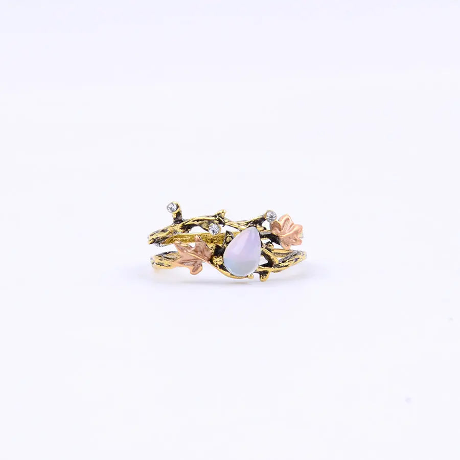 Vintage Fashion Golden Branch Maple Leaf Ring Retro Creative Women's