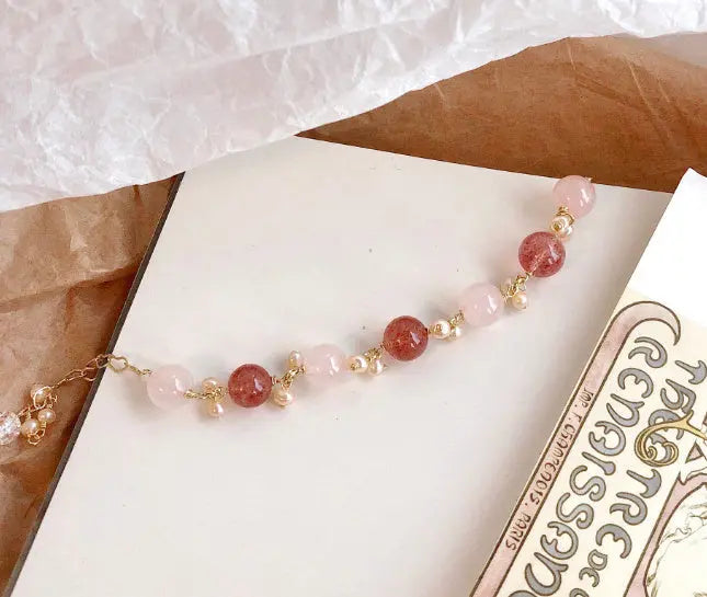 Zhi Zhi Mei Mei Pearl Strawberry Crystal Best Friend Bracelet