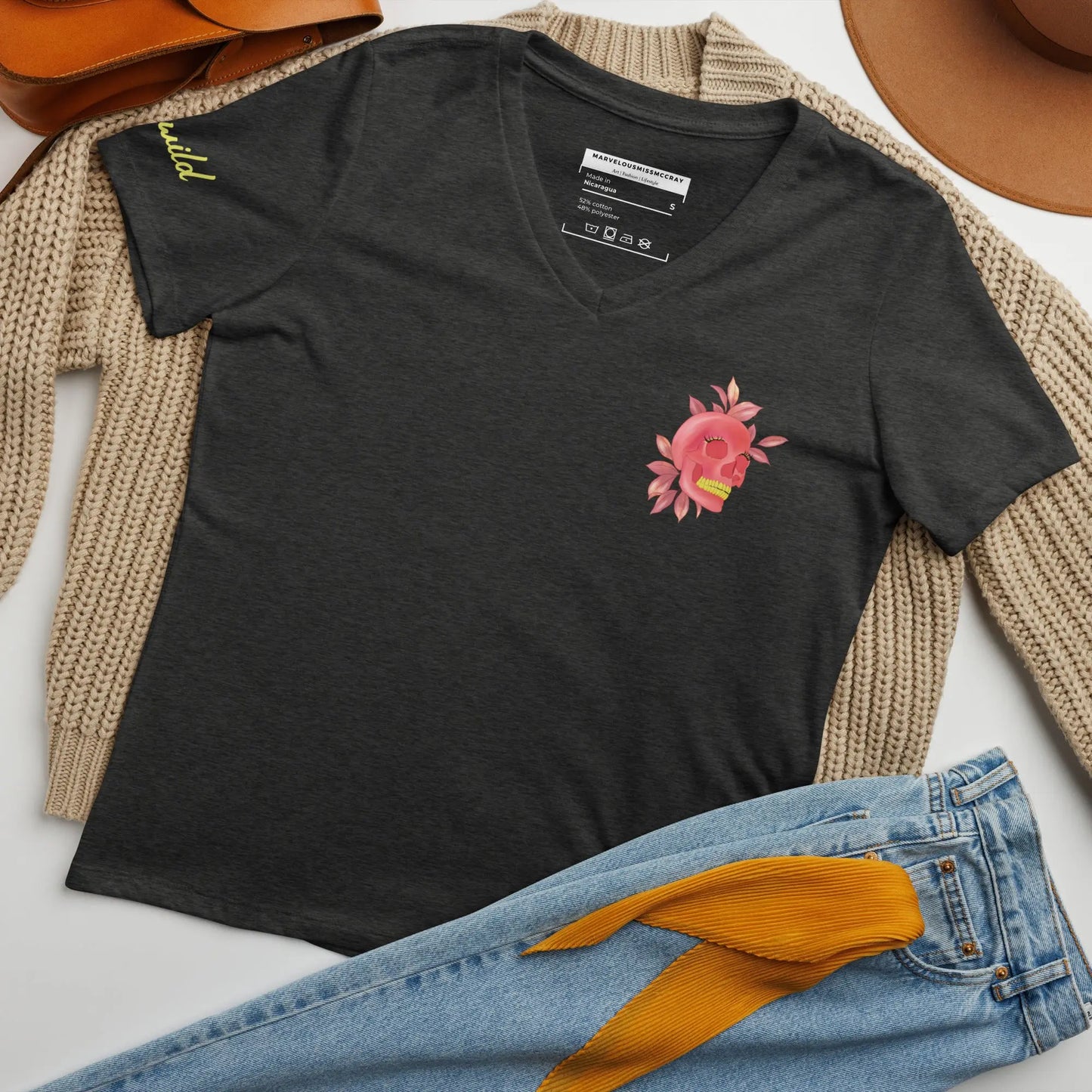 Stay Wild - Lockeres Shirt (V-Ausschnitt) - Marvelous Miss McCray