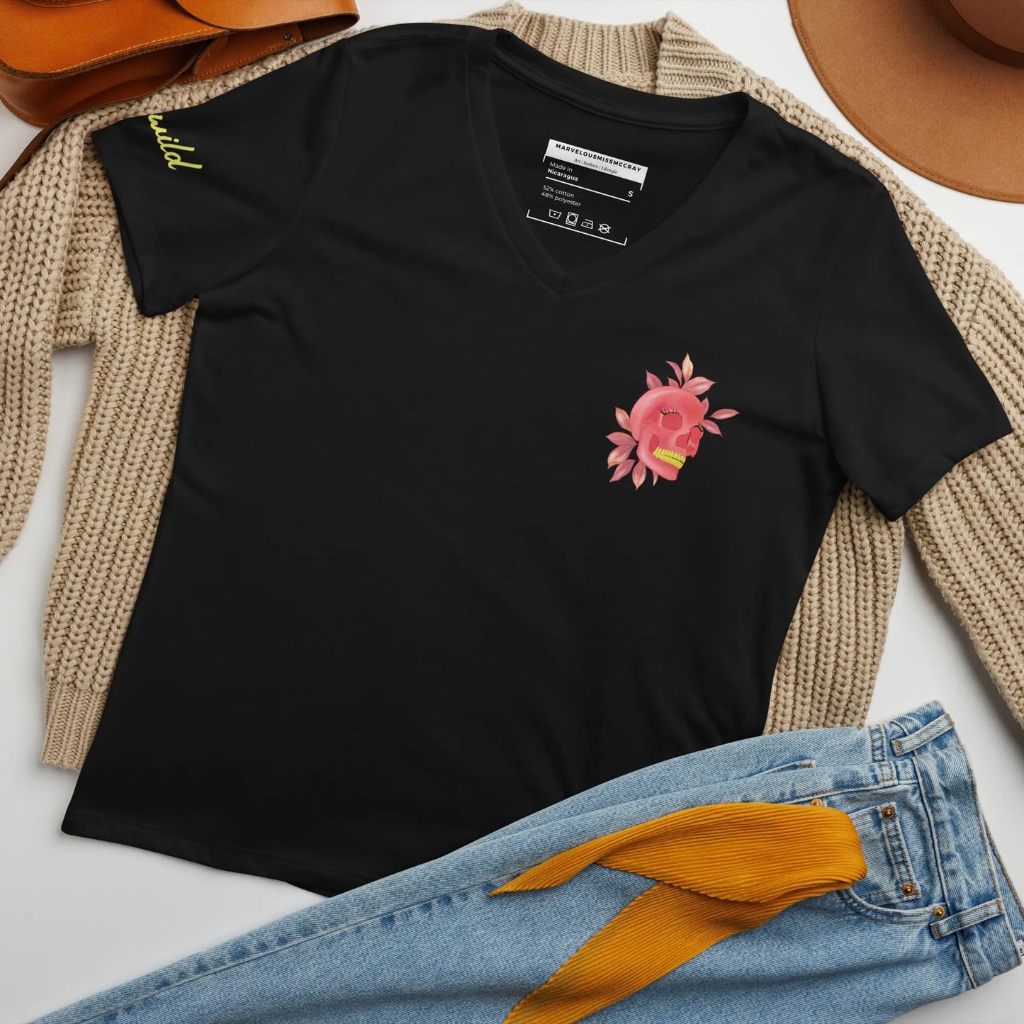 Stay Wild - Lockeres Shirt (V-Ausschnitt) - Marvelous Miss McCray