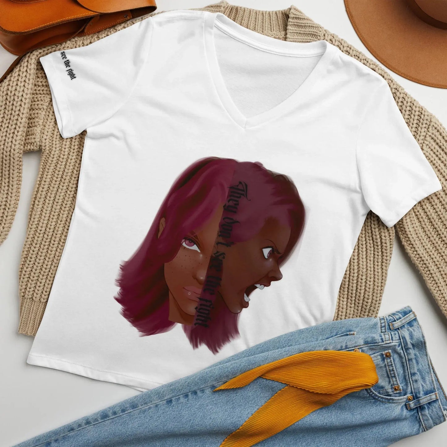 Invisible Fight - Lockeres Shirt (V-Ausschnitt) - Marvelous Miss McCray