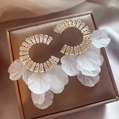 C- Ring Shell Tassel Delicate Earrings Women -   0
