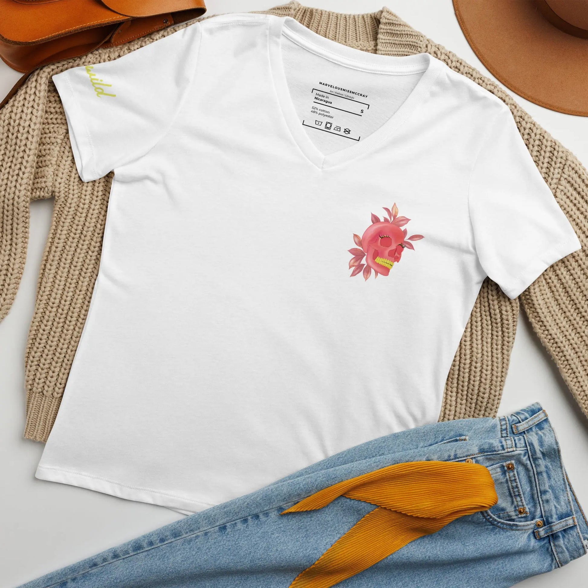 Stay Wild - Lockeres Shirt (V-Ausschnitt) - Marvelous Miss McCray 